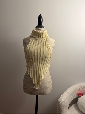 Local European Pale Yellow Ribbed Cowl Turtleneck Vest